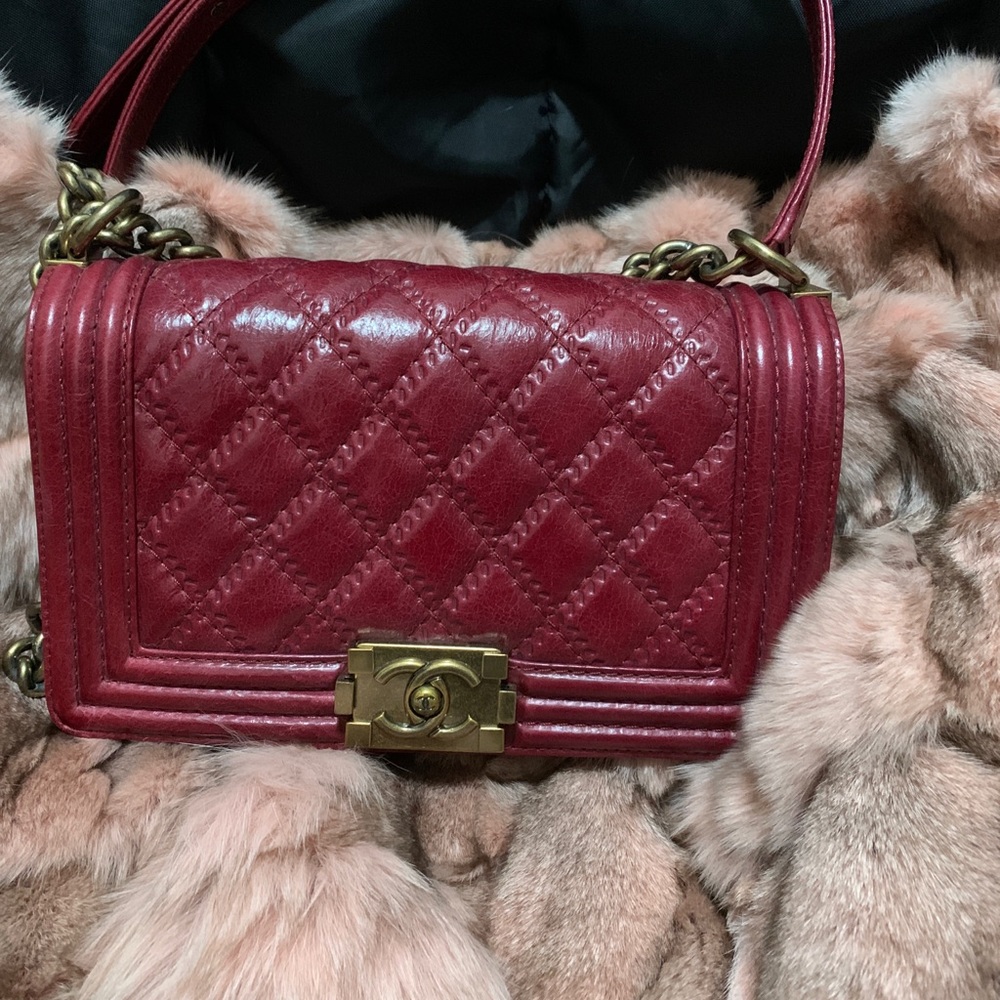 Burgundy Boy size 25